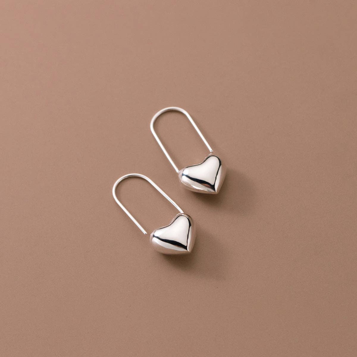 Minimalist Cute Heart Pin Earrings in 925 Sterling Silver: Siver